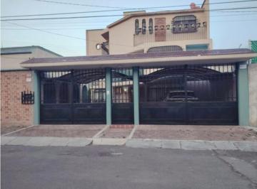Casa de 4 habitaciones, Pachuca · Residencia en Venta. Ubicada en Valle de San Javier, Pachuca