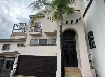 Casa de 3 habitaciones, Monterrey · Casa en Venta en Acueducto Satelite en Monterrey Nuevo Leon