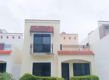 N/A · Se Renta Casa con Recamara en Planta Baja en Santa Fe
