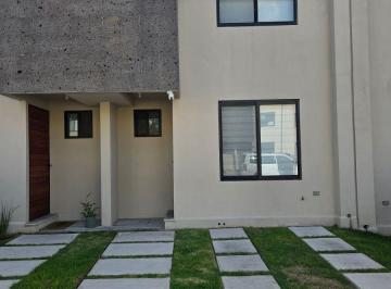 Casa en condominio de 3 habitaciones, Apaseo el Grande · Casa en Venta en Ciudad Meseta con Recamara en Planta Baja