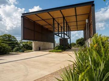 1 · Lotes Residenciales en Venta Sobre Paseo Norte Tixcuytun en Merida, Yucatan