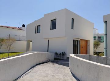Casa de 3 habitaciones, Zapopan · Casa en Venta Virreyes, Zapopan