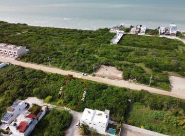 Terreno / Lote , Progreso · Terreno en Venta en Chuburná Puerto | 384.87 m²