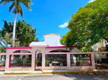 Casa de 3 habitaciones, Mérida · Terreno 1,806 m² Para Desarrollo Multifamiliar — Colonia Maya, Mérida