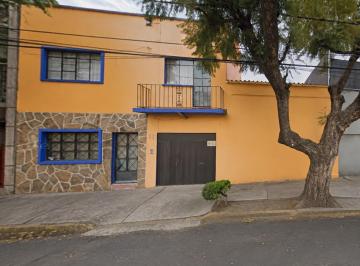 Casa de 4 habitaciones, Benito Juárez · Casa en Venta en Benito Juárez