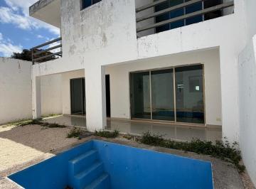 Casa · 280m² · 3 Recámaras · 2 Estacionamientos · Casa en Venta en San Pedro Cholul, Mérida, Yucatán
