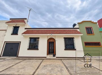 Casa en condominio · 200m² · 3 Recámaras · 2 Estacionamientos · Av Coyoacán, Col. del Valle Centro. 200 m², 2 Autos, Una Sola Planta