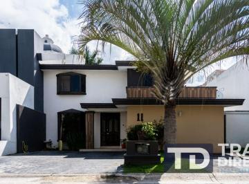 Casa en condominio de 3 habitaciones, Zapopan · Casa en Renta Puerta de Hierro con Amplio Jardín | Mantenimiento Incluido