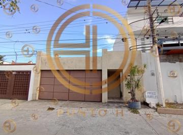 Casa de 2 habitaciones, Jiutepec · Casa de 299 m² con 2 Recámaras en Venta en Las Fincas
