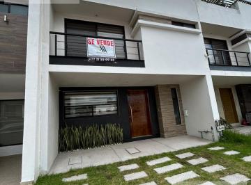 Casa · 182m² · Venta de Csasa en La Antigua Cementera, Puebla, Tres Recamaras y Roof Garden