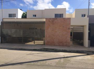 Casa de 4 habitaciones, Mérida · Bonita Casa Fracc Montebello