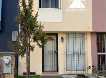 Casa de 2 habitaciones, Zapopan · Bonita y Armoniosa Casa en Venta en Fraccionamiento Misión Santa Ana