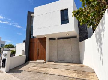 Casa de 3 habitaciones, Villa de Alvarez · Casa con 3 Recámaras en Venta en Lindavista 2a Sección