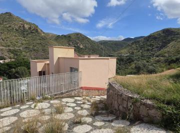 Casa · 187m² · 3 Recámaras · 6 Estacionamientos · Casa Arquitectos