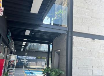 Local comercial · 68m² · 90 Estacionamientos · Local en Venta en Plaza Comercial - (4)