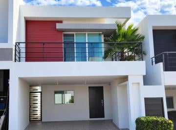 Casa en condominio · 140m² · 3 Recámaras · 3 Estacionamientos · Casa en Renta en Residencial Puerta San Pedro en Tijuana - (4)