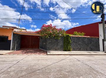 Casa · 293m² · 3 Recámaras · Casa - Coatepec Centro