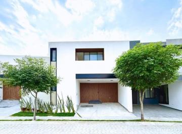 Casa de 3 habitaciones, San Andrés Cholula · Casa en Renta con Recamara en Planta Baja