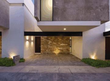 Casa · 114m² · 2 Recámaras · 2 Estacionamientos · Townhouse en Privada Cerca de Av Libano Emiliano Zapata Norte