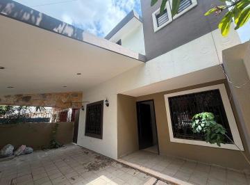Casa · 160m² · 3 Recámaras · 2 Estacionamientos · Casa en Venta en Francisco de Montejo, Mérida Yucatán