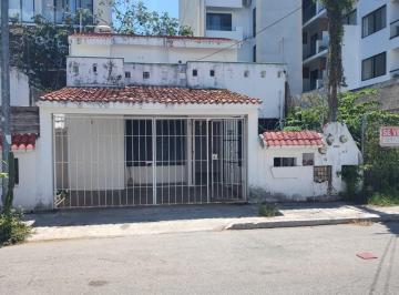 Casa de 4 habitaciones, Solidaridad · ¡Oportunidad de Inversión a 900 m del Mar! Casa con Amplio Terreno en Zazil Ha