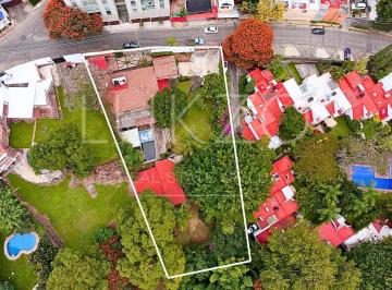 Casa · 4 Recámaras · 6 Estacionamientos · Casa en Venta en Lomas de Cortés