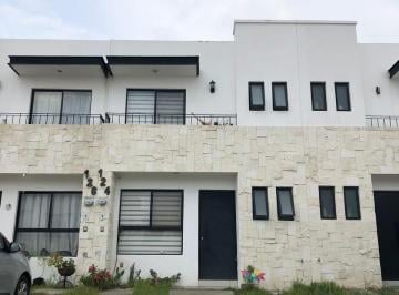 Casa en condominio de 3 habitaciones, León · Casa Renta Candora Residencial | 3 Baños Completos, Persianas y Seguridad 24/7