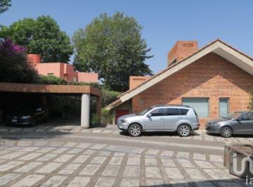 Casa · 356m² · 3 Recámaras · 3 Estacionamientos · Casa en Venta en Fraccionamiento en Castorena, Cuajimalpa, Cdmx