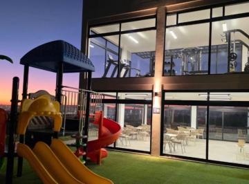 Casa de 3 habitaciones, Querétaro · Ciudad Meseta Casa en Renta Privada Alberca Gym Padel Seg 24hrs 3 Rec 3 Baños 2 Est Persianas