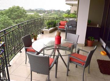Apartamento · 287m² · 3 Recámaras · 2 Estacionamientos · Amador Heights