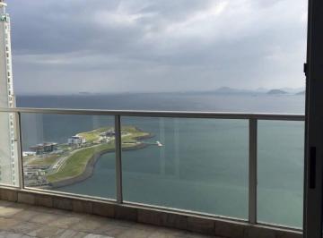 Apartamento de 3 habitaciones, Panamá · Venta de Apartamento Frente Al Mar en Punta Pacifica