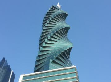 Oficina comercial · 468m² · 7 Estacionamientos · Oficinas en Revolution Tower (El Tornillo)