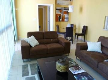 Apartamento de 2 habitaciones, Panamá · !remate en Bella vista¡Hermoso Apartamento con Vista Al Mar.
