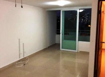 Apartamento de 2 habitaciones, Panamá · Vendo Apartamento Céntrico Casi Nuevo en Carrasquilla!