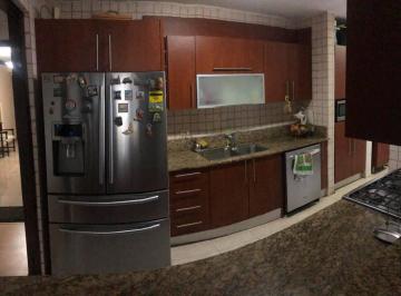 Apartamento de 3 habitaciones, Panamá · Obarrio: Sunrise, Cerca del Santuario, 145 m², 3 Habitaciones + Cbe, Area Social