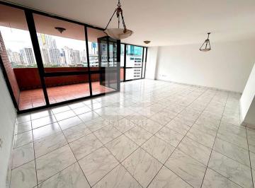 Apartamento · 208m² · 3 Recámaras · 2 Estacionamientos · Apartamento en Obarrio, Edificio Vista Obarrio