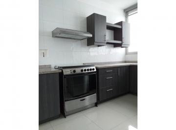 Apartamento de 2 habitaciones, Panamá · Apartamento Espacioso en El Cangrejo con Linea Blanca