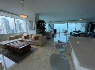 Apartamento · 192m² · 2 Recámaras · 2 Estacionamientos · Venta Apartamento en Av Balboa, Edificio Sky