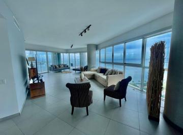 Apartamento · 218m² · 2 Recámaras · Yacht Club, Av Balboa, Venta o Alquiler