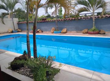 Casa de 3 habitaciones, Arraiján · Se Vende Casa con Piscina y Jacuzzi en Vista Alegre, Arraiján