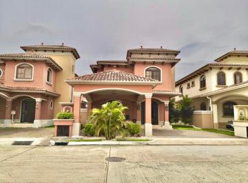 Casa de 4 habitaciones, Panamá · Venta Doral Costa Sur, Hogar de Ensueño Que Buscas