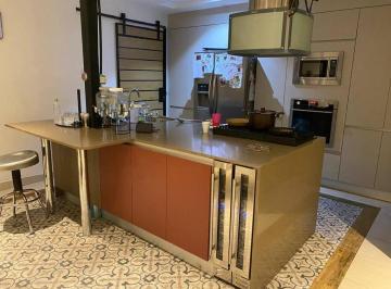Casa de 4 habitaciones, Panamá · Casa de 4 Recamaras Amoblada y Remodelada en Albrook