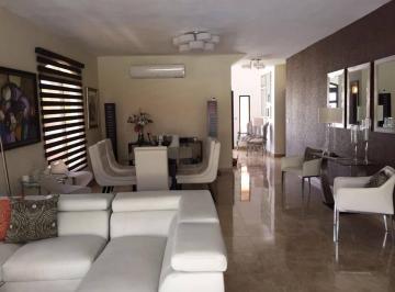 Casa de 4 habitaciones, Panamá · Espaciosa Casa de 4 Recamaras con Piscina en Clayton