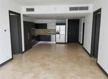 Apartamento de 2 habitaciones, Panamá · Apartamento de 2 Recamaras Frente Al Mar en PH Toc, Antiguo Trump