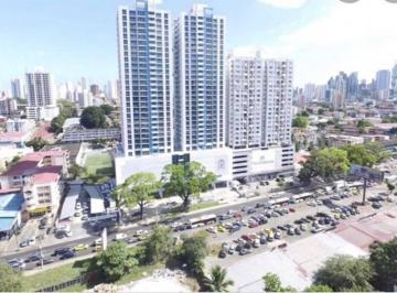 Apartamento de 3 habitaciones, Panamá · Vendo Apartamento Amoblado 3 Rec en Carrasquilla!