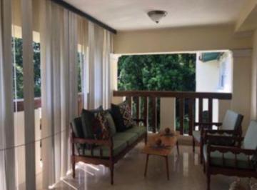 Casa de 12 habitaciones, Panamá · Area Revertida - Ancon: Gran Residencia de 12 Habitaciones, 2 Oficinas, 5 Salas