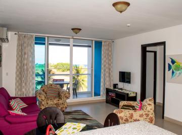 Apartamento · 84m² · 2 Recámaras · 1 Estacionamientos · Venta de Apartamento con Vista Al Mar, Playa Blanca