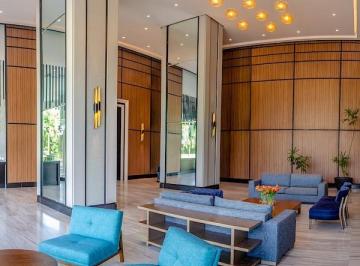 Apartamento · 273m² · 3 Recámaras · 2 Estacionamientos · Sea Confiable Vende PH Park Lane Costa del Este