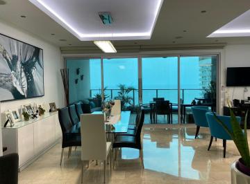 Apartamento · 266m² · 3 Recámaras · 2 Estacionamientos · PH Pacific Village / Punta Pacifica / Venta