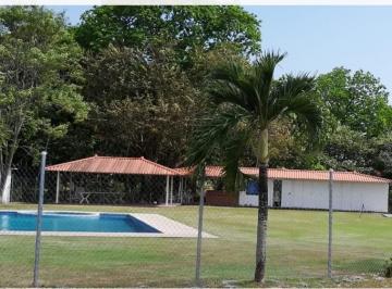 Casa de 1 habitación, Antón · Su Residencia Segura Cerca de Playa Blanca / Farallón: Comunidad con Piscina